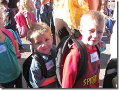 8.27.09 Isaac's first day of school AM (18)